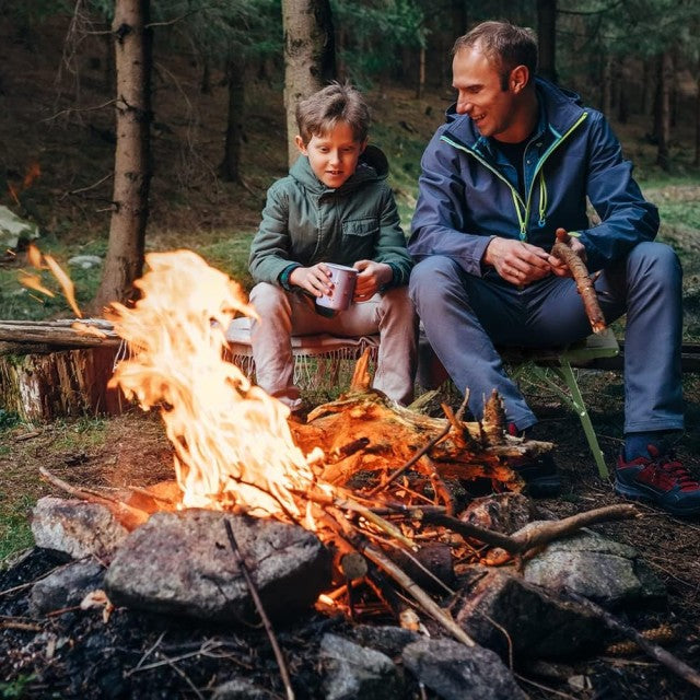 كرسي محمول للهواء الطلق قابل للطي.